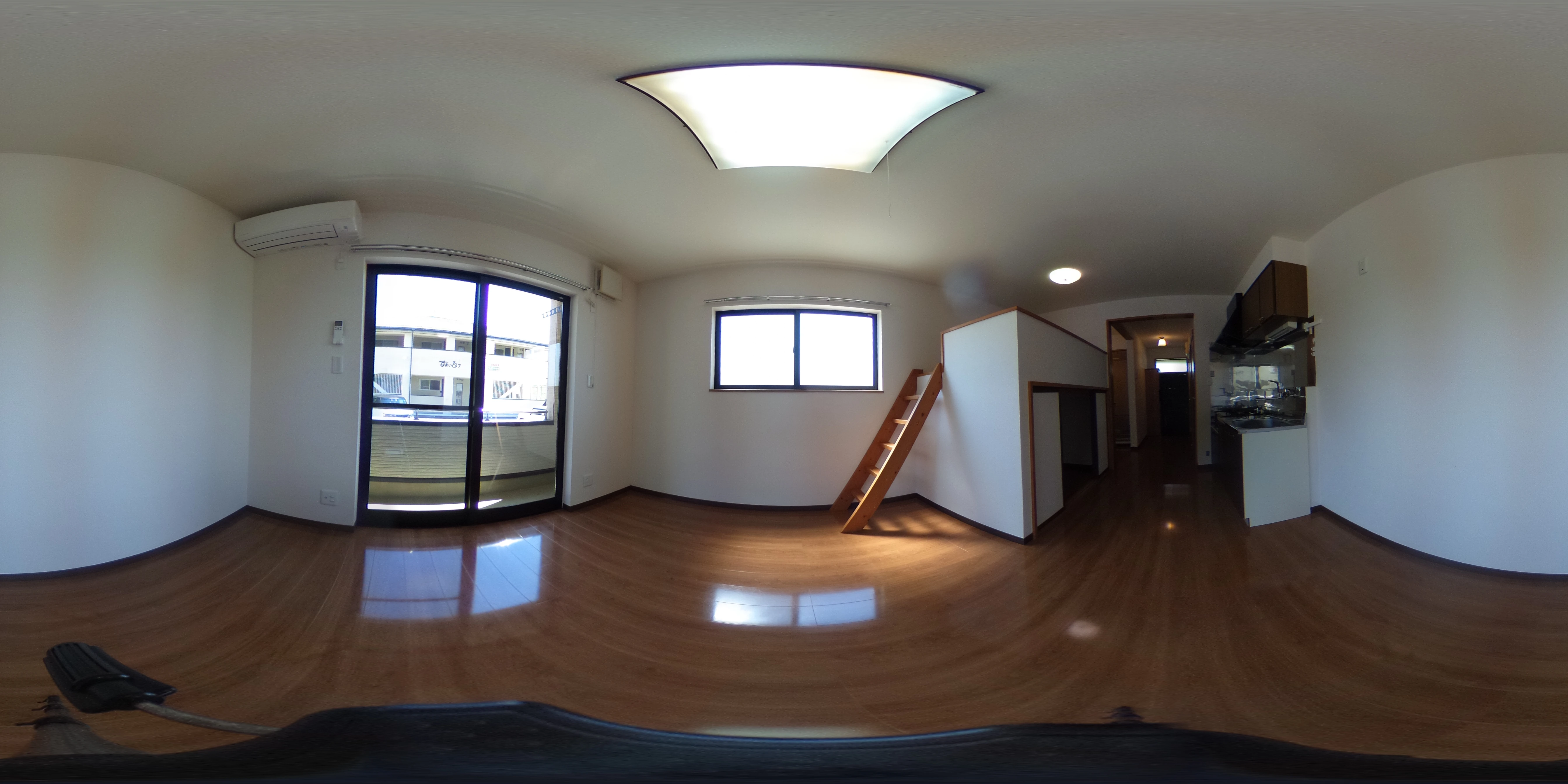 室内（360度パノラマ）